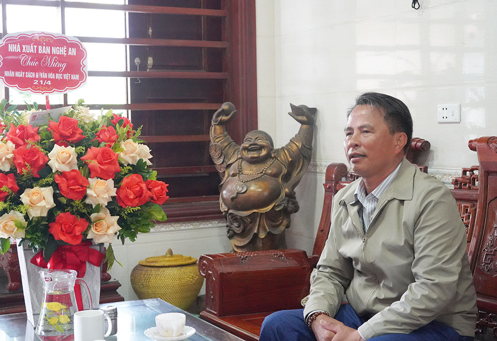 PGS.TS Nguyễn Quang Hồng chia sẻ niềm đam mê đặc biệt đối với sách